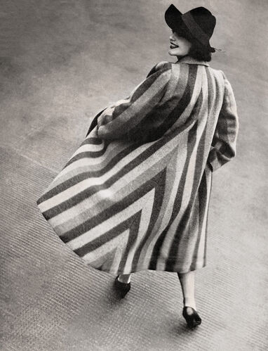 NP_FA_30s027: Harper's Bazaar