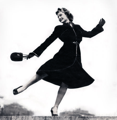 NP_FA_30s028: Harper's Bazaar