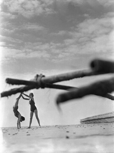 NP_FA_40s030: Sea-shore Look