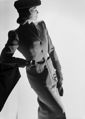 NP_FA_40s161: Vogue Christmas 1943