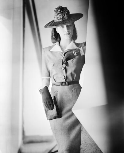 NP_FA_40s206: Actresses, Vogue May 1945