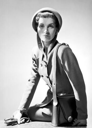 NP_FA_40s226: Vogue, May 1947