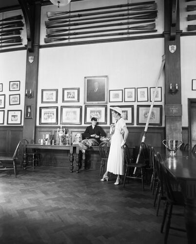 NP_FA_40s235: Barbara Goalen