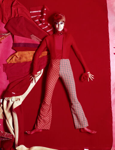 NP_FA_60s002: Vogue Sees Red