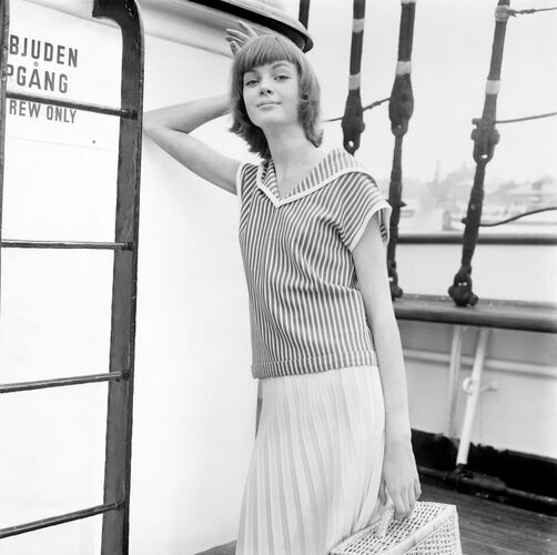 NP_FA_NVS032: Nena von Schlebrugge