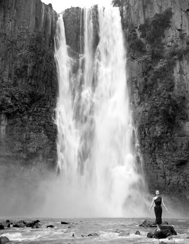 NP_FA_WP058: Wenda Parkinson at Howick Falls