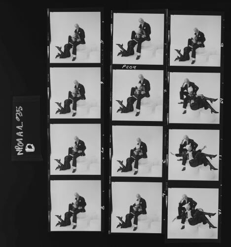 NP_NP01A1_35D: Cecil Beaton and Marisa Berenson