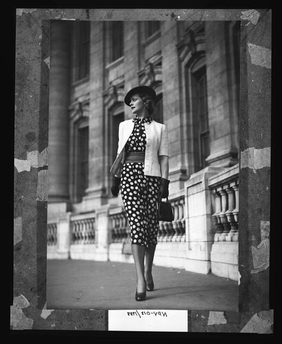 NP_NP04D4_1930s_undated007: Polka Dot Fashion