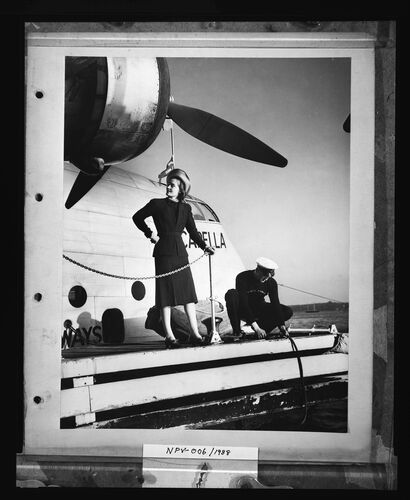 NP_NP04D4_1936_002I: Harper's Bazaar