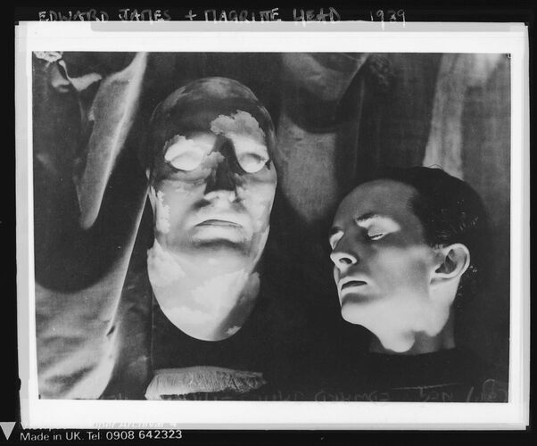 NP_NP04D4_1939_003: Edward James and Magritte Head