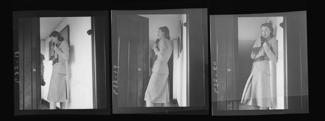 NP_NP04D4_1942_019B: Dorville Advertising