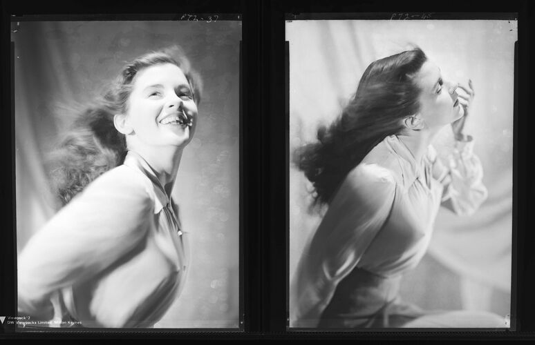 NP_NP04D4_1943_006: Vogue 1943