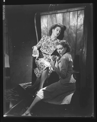 NP_NP04D4_1943_014: Perennial Prints