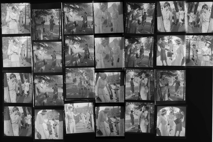 NP_NP04D4_1943_040C: Vogue 1943