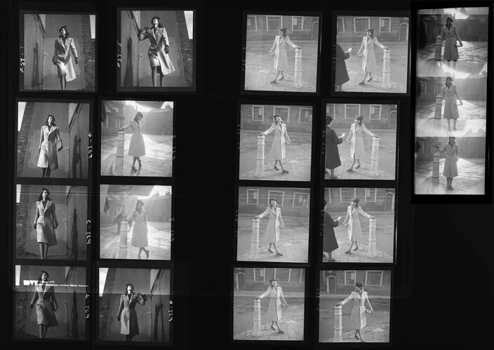 NP_NP04D4_1943_041A: 1943 fashion