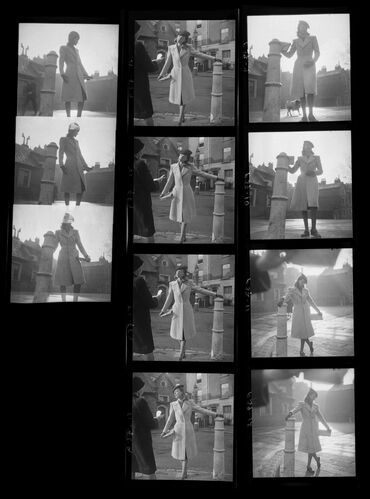 NP_NP04D4_1943_041B: Vogue 1943