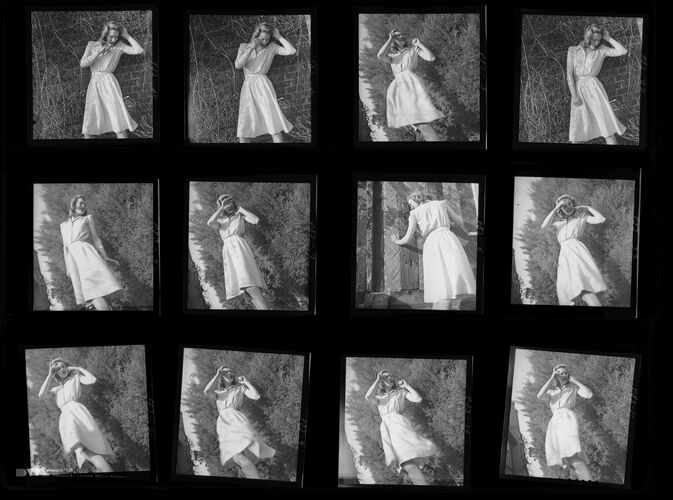 NP_NP04D4_1944_018: Private