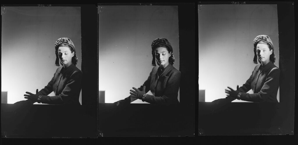 NP_NP04D4_1944_044B: Vogue September 1944