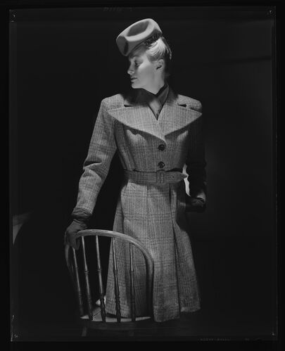 NP_NP04D4_1944_056A: Couture Coat