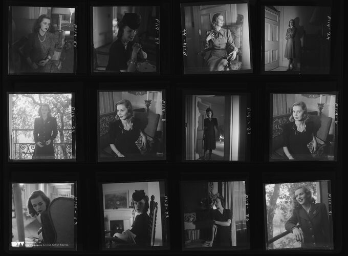 NP_NP04D4_1944_070: Presentations