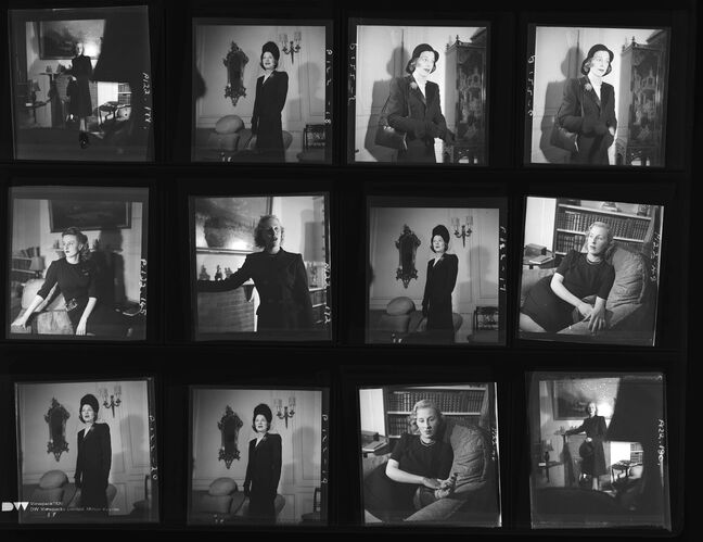 NP_NP04D4_1944_083: Personalities