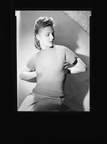 NP_NP05E1_1945_029: Export Knitwear