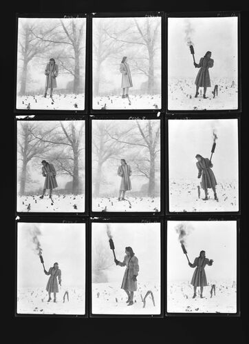 NP_NP05E1_1945_030_B: Vogue March 1945