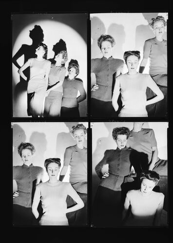 NP_NP05E1_1945_032_C: Sweaters