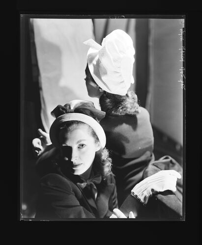 NP_NP05E1_1945_034: High Hats for High Summer