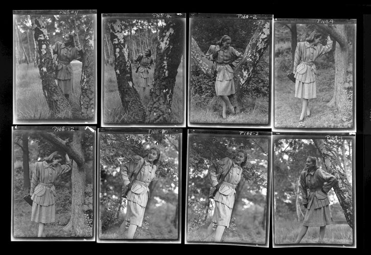 NP_NP05E1_1945_064A: Vogue Septmebr 1945