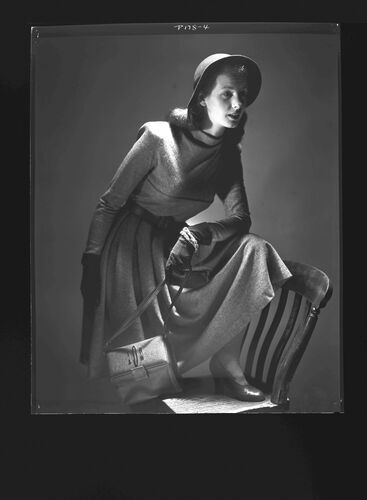 NP_NP05E1_1946_006C: Shophound Oils the Wheels