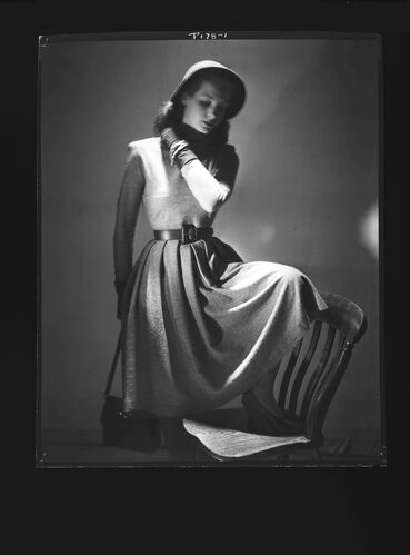 NP_NP05E1_1946_006G: Shophound Oils the Wheels