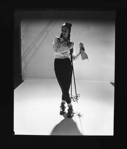 NP_NP05E1_1946_033J: 