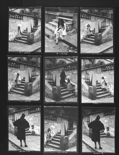 NP_NP05E1_1947_034: Vogue Christmas 1947