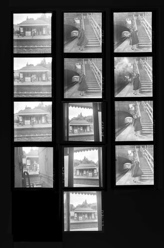 NP_NP05E1_1947_039: The Iron Road, Vogue Nov 1947