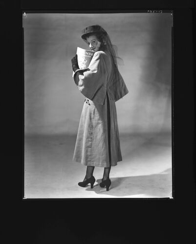 NP_NP05E1_1948_009C: London Collection