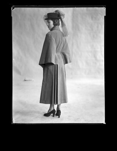 NP_NP05E1_1948_010A: London Collection