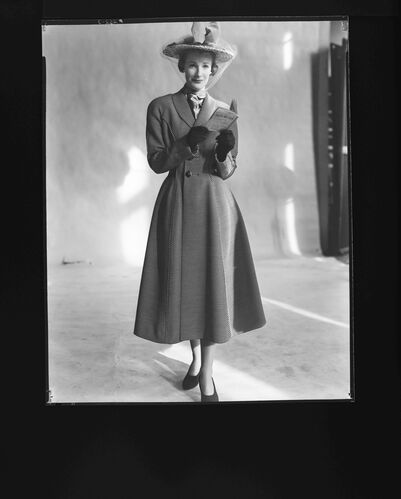 NP_NP05E1_1948_010F: London Collection