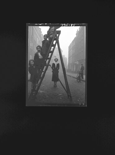 NP_NP05E1_1948_014: Anne Chambers