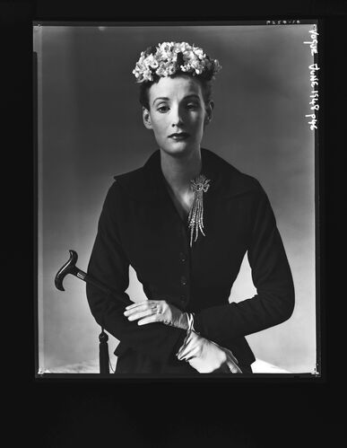 NP_NP05E1_1948_024B: Vogue June 1948