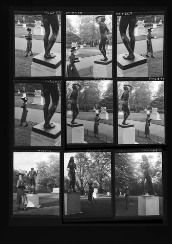 NP_NP05E1_1948_032D: ’At the Sculpture Exhibition in Battersea Park’