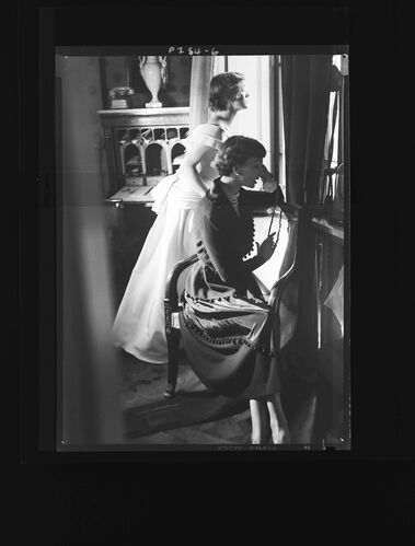 NP_NP05E1_1948_039: Christmas Colour