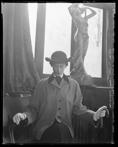 NP_NP05E2_1950_022: Creed Couture