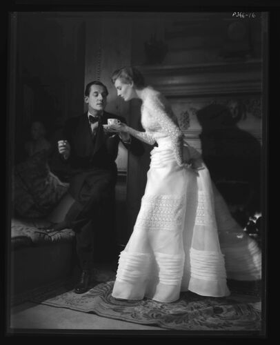 NP_NP05E2_1950_030: Hardy Amies