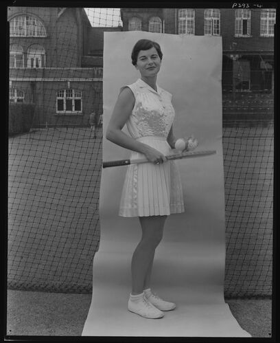 NP_NP05E2_1950_041D: Miss Miller