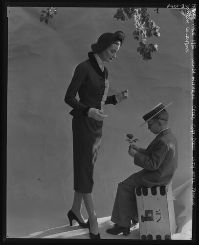 NP_NP05E2_1950_045A: London Collections