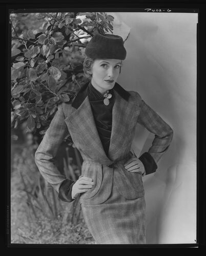 NP_NP05E2_1950_052C: 1950s Vogue