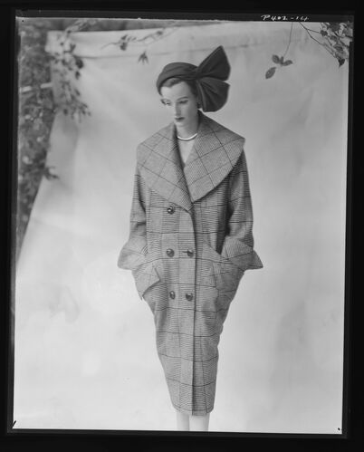 NP_NP05E2_1950_053: Wenda wearing Hardy Amies