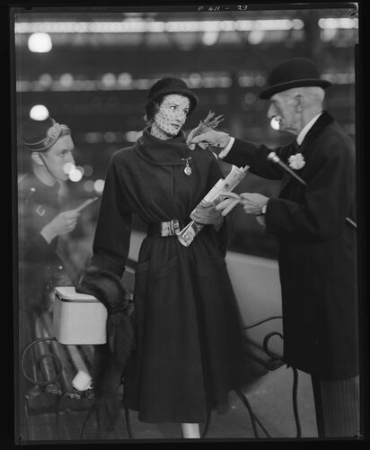 NP_NP05E2_1950_063A: Wenda and Park's Dad