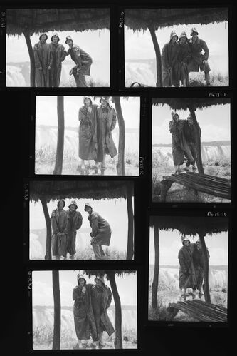 NP_NP05E2_1951_017C: 1950s Vogue